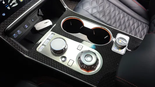 Genesis GV80 Coupe 2.5T AWD 2024 9
