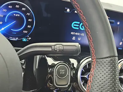 Mercedes-Benz EQA H243 EQA250 AMG 2025 8