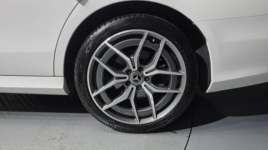 Mercedes-Benz E-Class W213 E220d 4MATIC AMG Line 2022 21