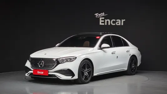 Mercedes-Benz E-Class W214 E200 AMG Line 2026