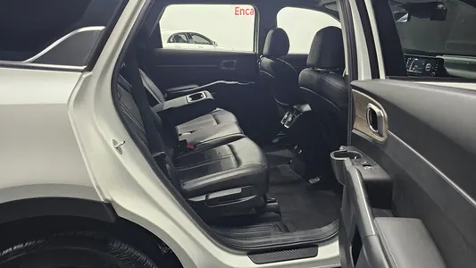 Kia 4 2.2 4WD 2022 11
