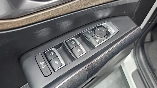 Kia 4 2.2 4WD 2022 27