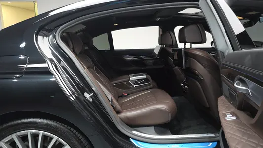 BMW 7 Series (G11) 740Li xDrive 2020 10