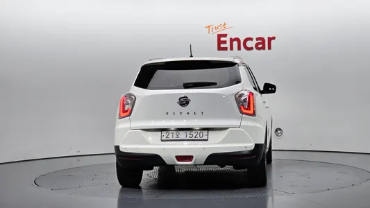 KG Mobility Tivoli VX 2WD 2016 4