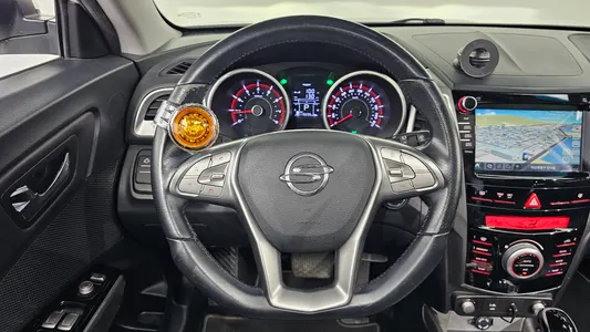 KG Mobility Tivoli VX 2WD 2016 13