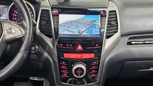 KG Mobility Tivoli VX 2WD 2016 14
