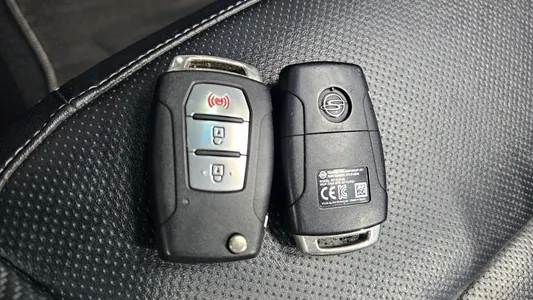 KG Mobility Tivoli VX 2WD 2016 17