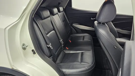KG Mobility Tivoli VX 2WD 2016 26