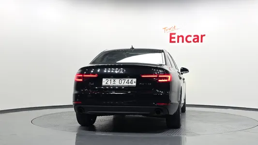 Audi A4 (B9) 45 TFSI 2016 4