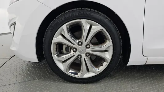 Hyundai i30() 1.6 VGT PYL 2013 5