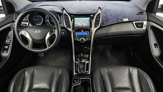 Hyundai i30() 1.6 VGT PYL 2013 7