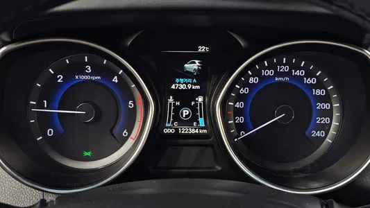 Hyundai i30() 1.6 VGT PYL 2013 8