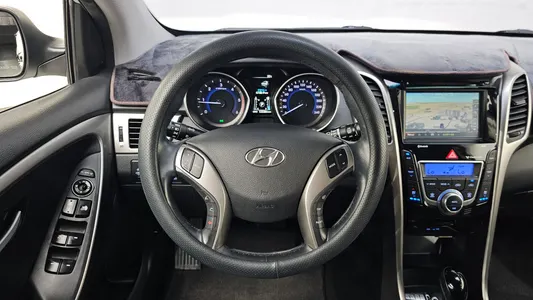 Hyundai i30() 1.6 VGT PYL 2013 13