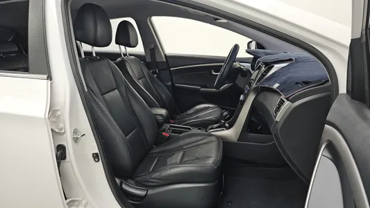 Hyundai i30() 1.6 VGT PYL 2013 27