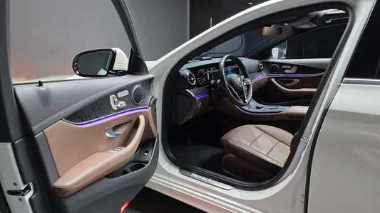Mercedes-Benz E-Class W213 E250 AMG Line 2022 10