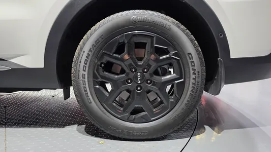 Kia 4 HEV 1.6 2WD 2024 21