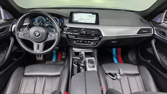 BMW 5 Series (G30) 530i M 2017 6