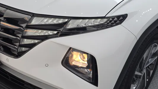 Hyundai (NX4) 2.0 2WD 2022 23