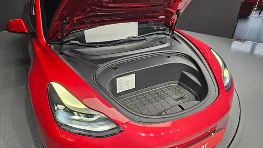 Tesla 3 AWD 2021 6