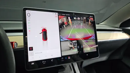 Tesla 3 AWD 2021 15