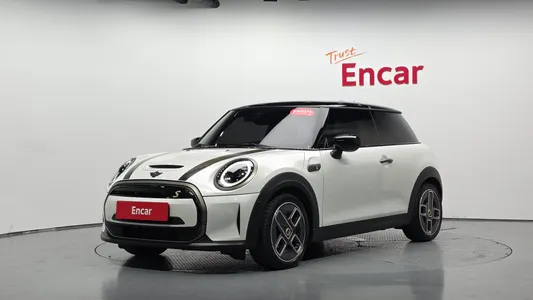 MINI 2023