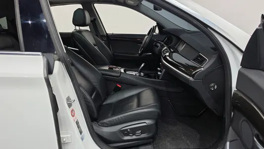 BMW 5 Series GT (F07) GT 30d xDrive 2015 11