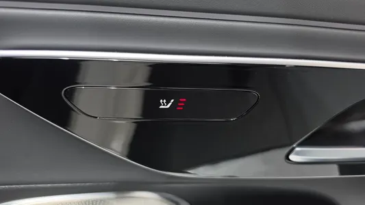 Mercedes-Benz E-Class W214 AMG E53e 4MATIC+ 2026 31