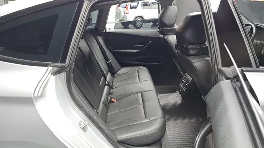 BMW 3 Series GT (F34) GT 320d 2018 26