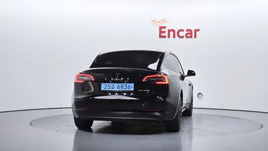 Tesla 3 AWD 2022 4