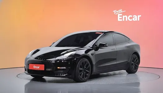 Tesla 3 AWD 2022 21