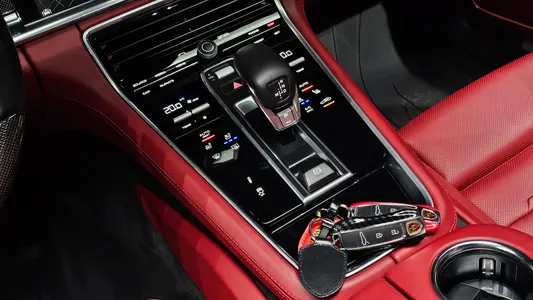 Porsche (971) 3.0 AWD 2020 8
