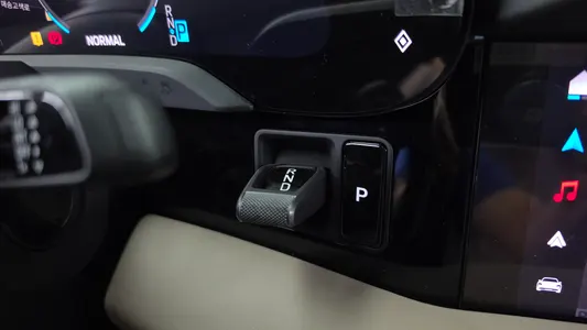 Porsche 타이칸 2024 9