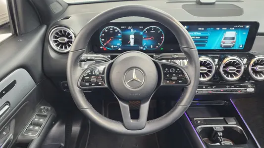 Mercedes-Benz GLB-Class X247 GLB200 d 2021 14