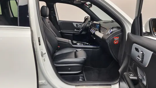 Mercedes-Benz GLB-Class X247 GLB200 d 2021 26