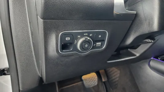 Mercedes-Benz GLB-Class X247 GLB200 d 2021 29
