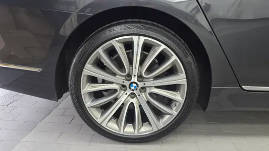 BMW 7 Series (G11) 750Li xDrive 2016 5