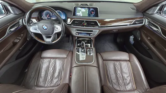BMW 7 Series (G11) 750Li xDrive 2016 7