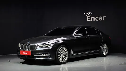 BMW 7 Series (G11) 750Li xDrive 2016