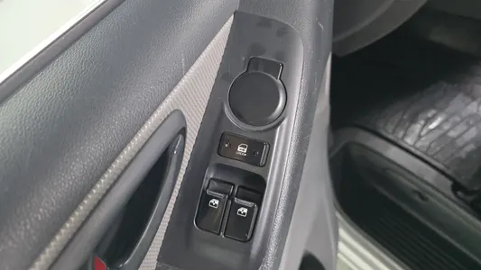 Hyundai Grand Starex 12 2009 16