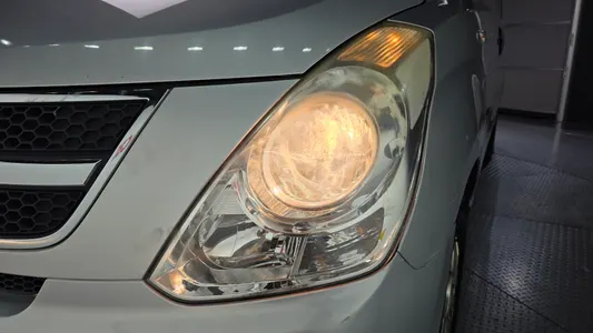 Hyundai Grand Starex 12 2009 22