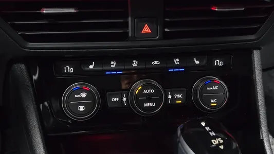 Volkswagen 7 1.5 TSI 2024 17