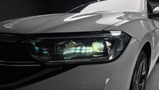 Volkswagen 7 1.5 TSI 2024 23