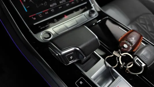 Audi Q8 (4M) 50 TDI 2020 8