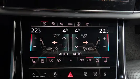 Audi Q8 (4M) 50 TDI 2020 32