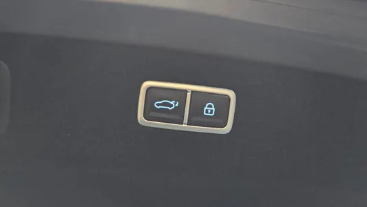 Genesis G90 (RS 4) 3.5 e-S/C AWD 2023 26