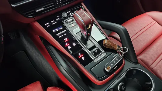 Porsche (PO536) 3.0 2021 9