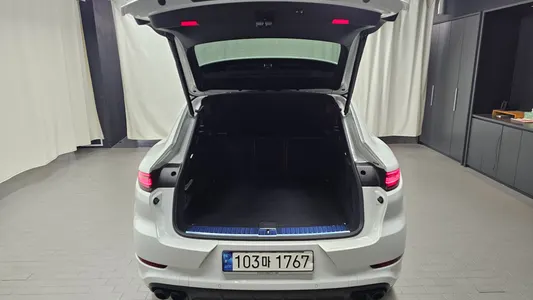 Porsche (PO536) 3.0 2021 18