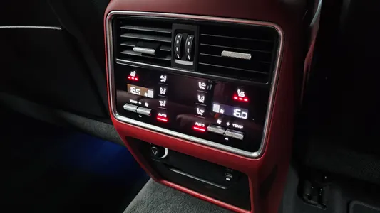 Porsche (PO536) 3.0 2021 31