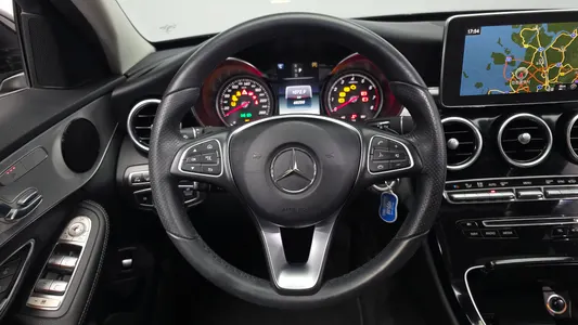 Mercedes-Benz C-Class W205 C200 2017 13