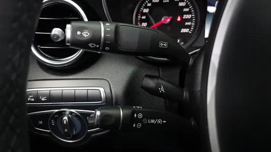 Mercedes-Benz C-Class W205 C200 2017 29